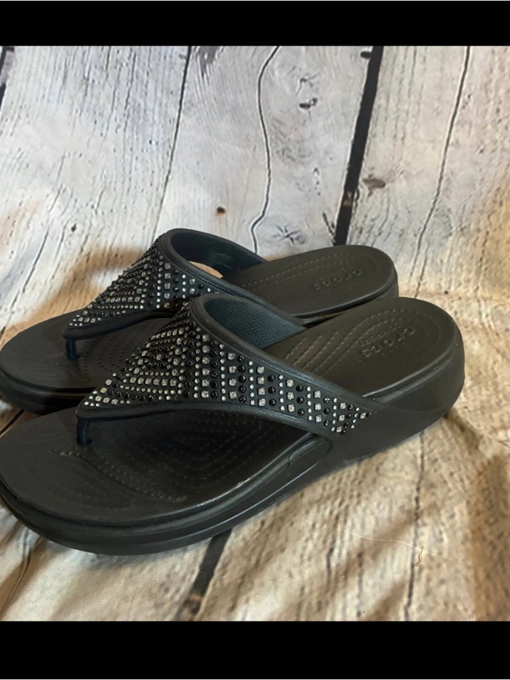 Crocs Women’s‎ Black Monterey Shimmer Wedge Flip Flop Sandals Size 9 Embellished